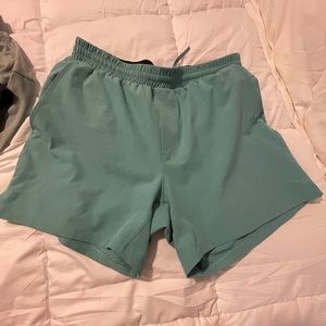 Men Lululemon swim trunks medium